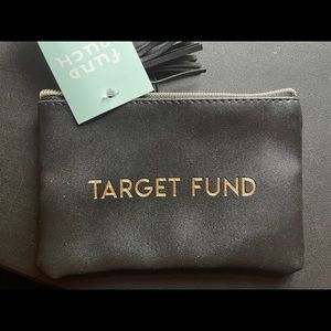 Target Fund Pouch